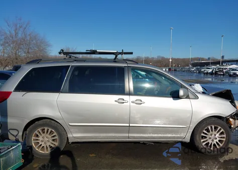 2007 Toyota Sienna Xle z USA, uszkodzony, nr VIN 5TDBK22C77S007279